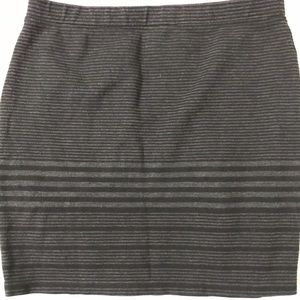 Black and grey fitted skirt
